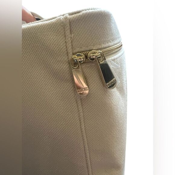 CHRISTIAN DIOR Prestige Beauty Vanity Set - Picture 7 of 16